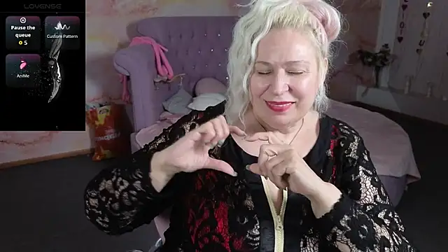 Penelope_Pinky webcam