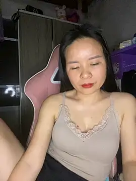 Ivy_Trix2 webcam