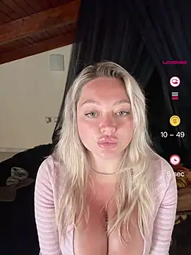 misstitmouseofficial webcam
