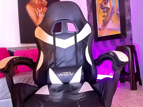 Ciara_HotTs webcam