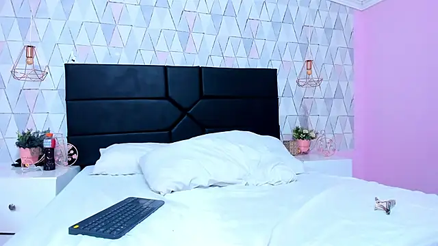 MahlaKhalifa webcam