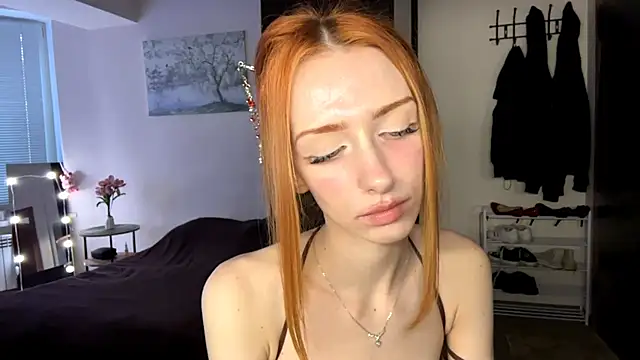 AliceServanica webcam