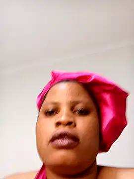 JuicyHoney_01 webcam