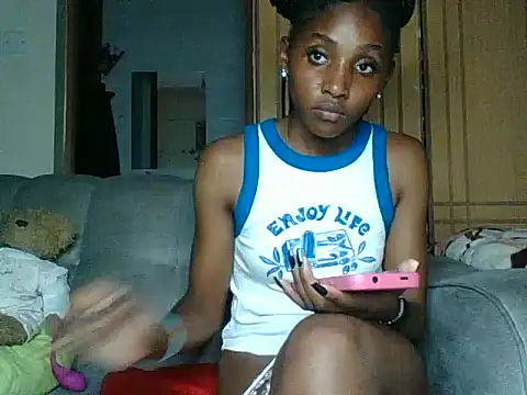 Velvet_peach webcam