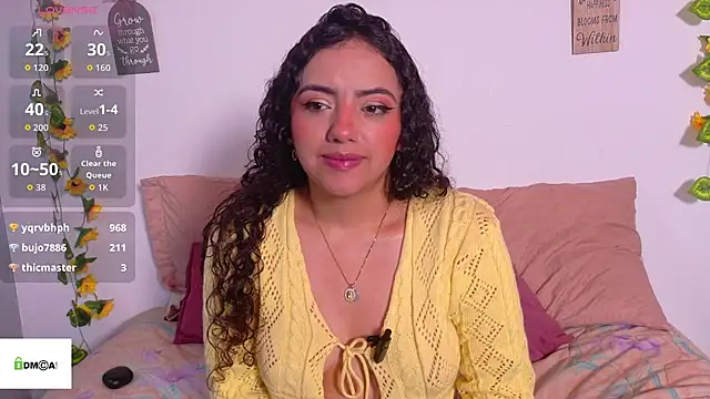 emiily_curly webcam