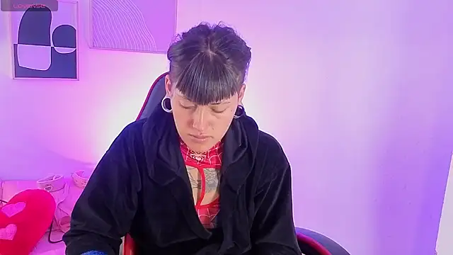_sharlotte777 webcam