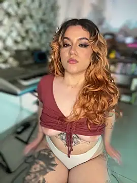 NikkiNix webcam