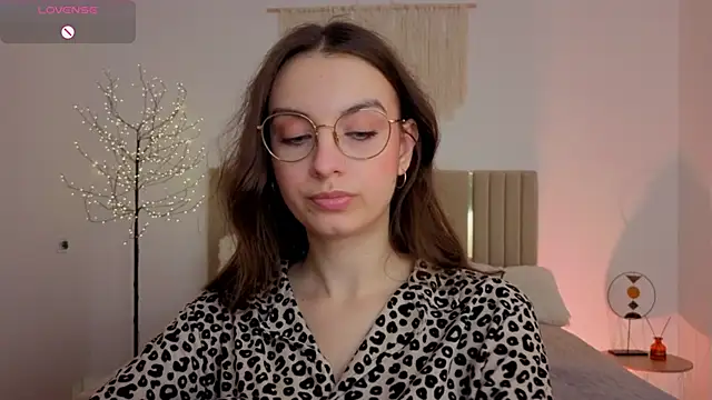 Real_cutie1 webcam