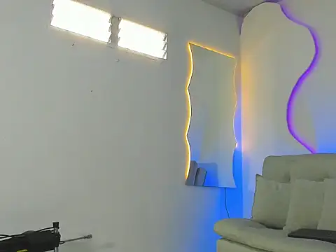 ArohomLester_ webcam