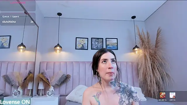 Nina_Ford_ webcam