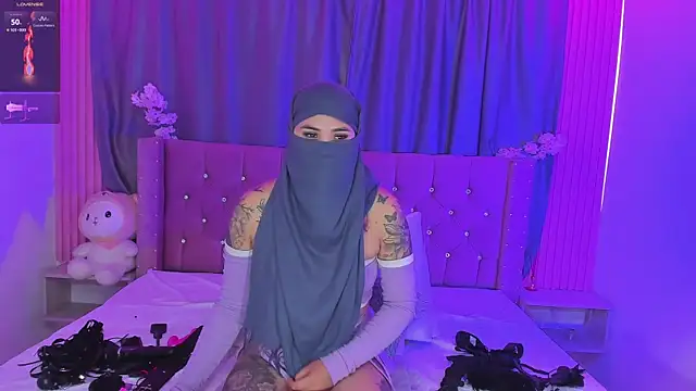 Nayla-Mouna webcam