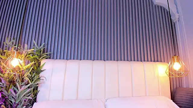 AnaisClark webcam