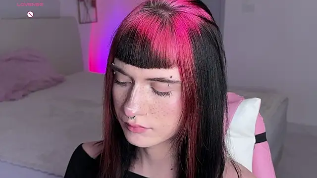 Erodia73 - Couple webcam sex chat