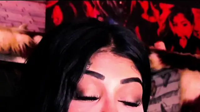 indian_dreamgirl webcam