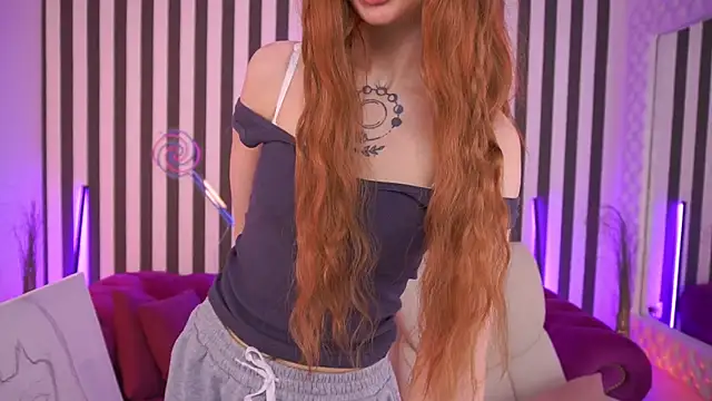 Nicol_Moonn webcam