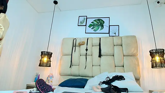 kimberlyfox_t - KimberlyFox_t's free webcam - UK Sex Cams