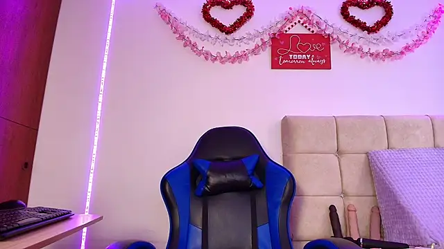 dulce_mariaa___ webcam