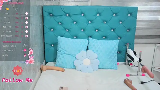 MAARYMOON webcam