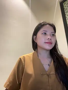 Bella_7777 webcam