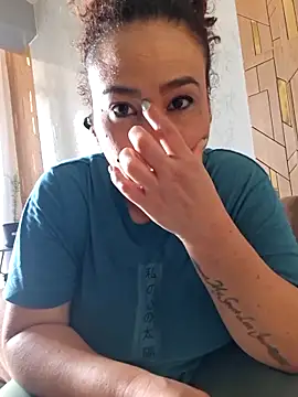 juliramirez - JuliRamirez's free webcam - UK Sex Cams