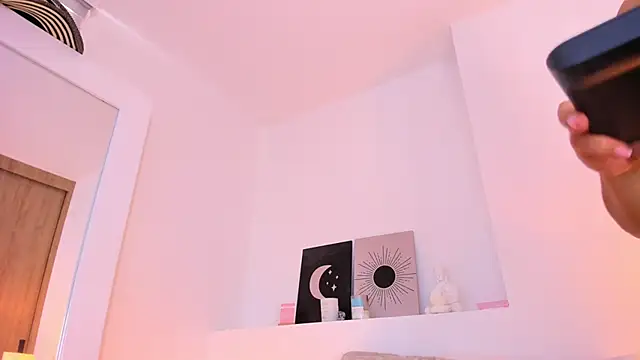 nicolette_bale webcam