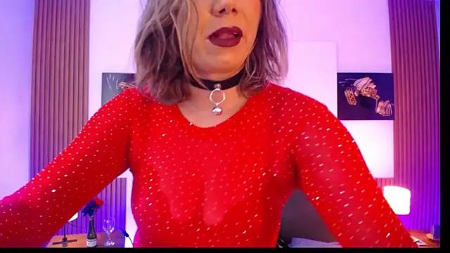 milfsecret69 webcam