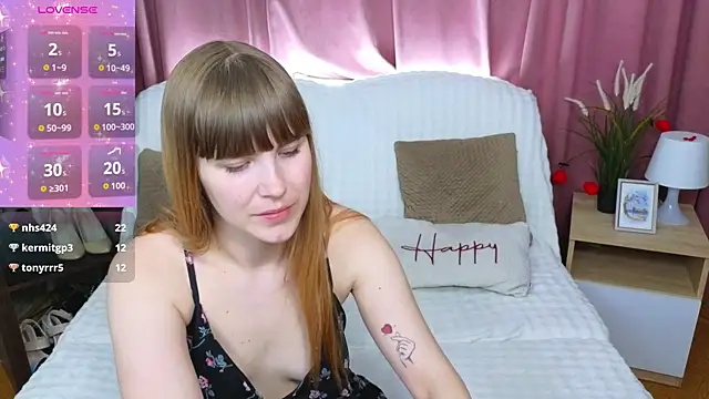 EmilyCuper_ webcam