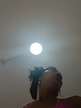 _Saraa- webcam