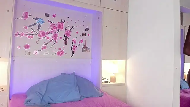 TaylorBloom webcam