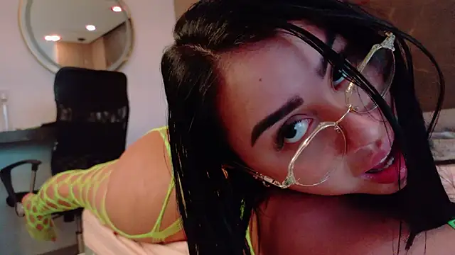 emily-Hornyy webcam