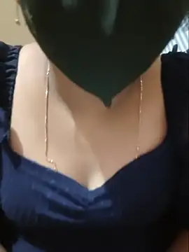 Latha_lovely webcam