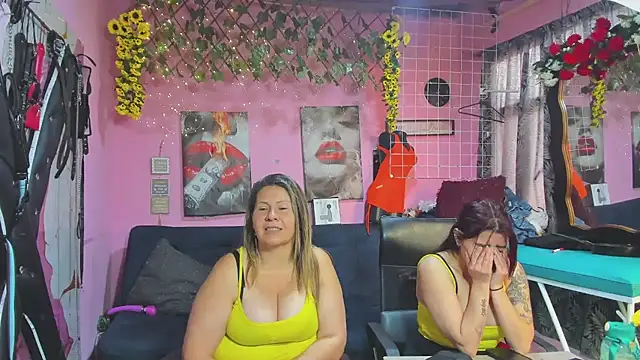 lesbiancuple webcam
