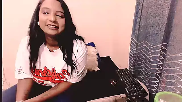indiantina01 webcam