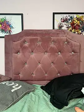 Selenee23 webcam