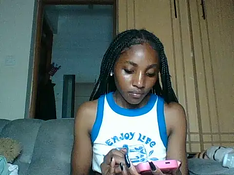 Velvet_peach webcam