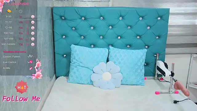 MAARYMOON webcam
