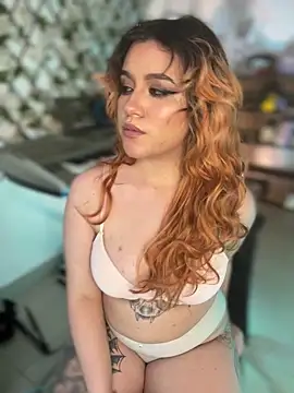 NikkiNix webcam