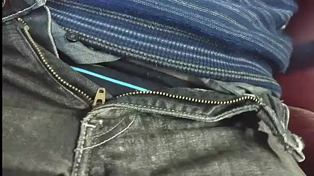hairyandtiny webcam