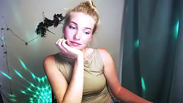 Queen_ofLove webcam