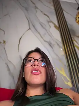 sara_calderon webcam