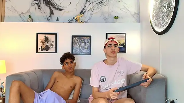 TWINKS_FRIENDS webcam