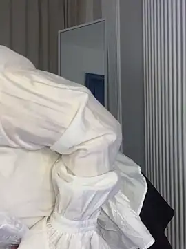 AlisaMyers webcam