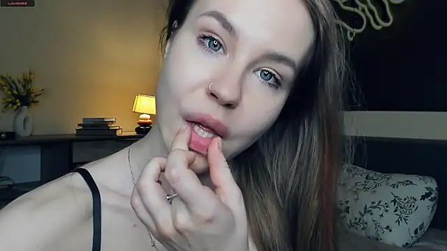 MaliaBourraine webcam