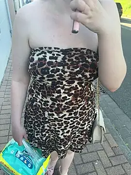 Teeny-Slut18 webcam