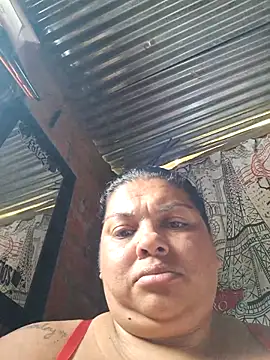 Juli_Powl webcam
