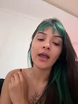 Myla_Fire webcam