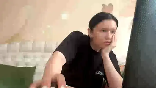 ReneeBossi webcam