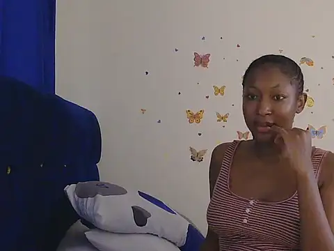 KittyKissess webcam