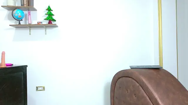 tiana_glow29 webcam