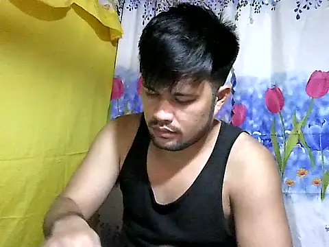 HairyHottestpinoyHandsome webcam